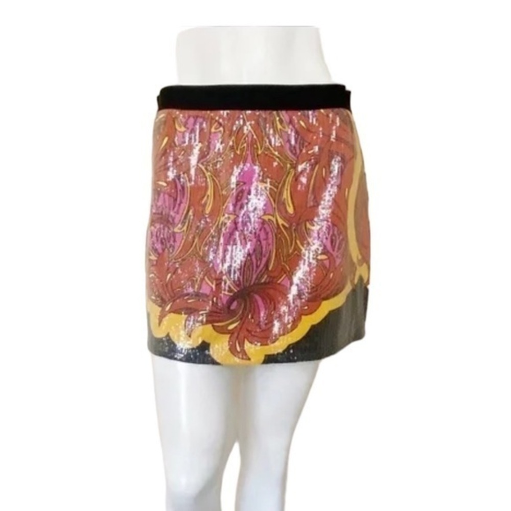 CHELSEA & VIOLET  " W O W"  SPANDEX & SEQUINS MINI SKIRT (XS)